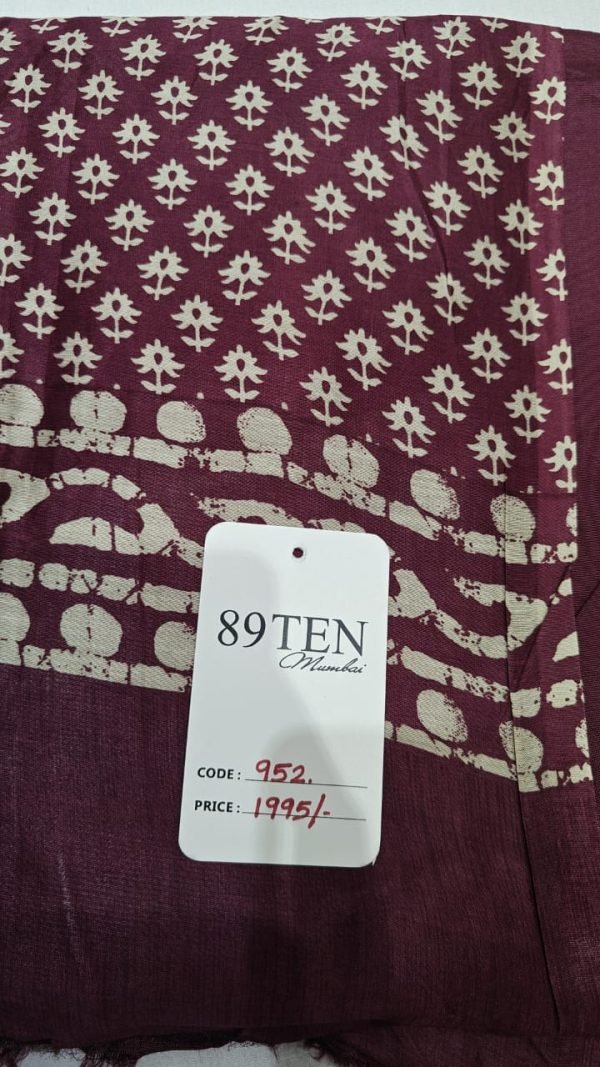 952