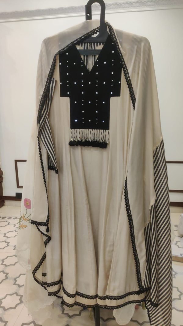 Muslin Hand Block Kalidar - 182