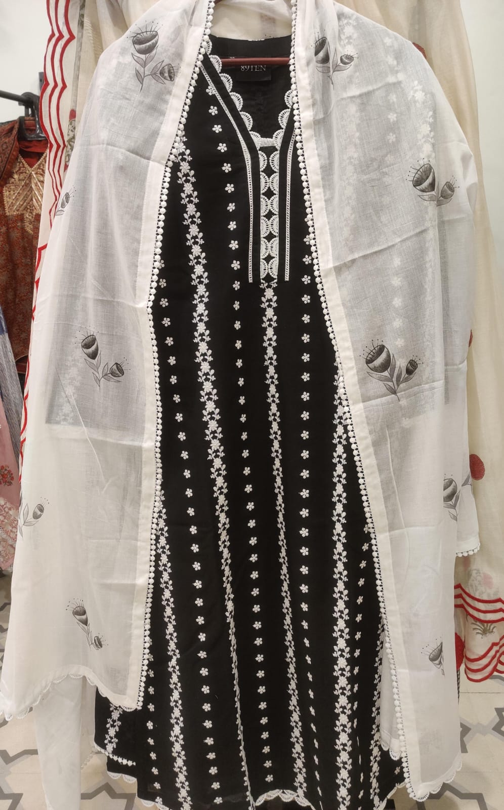 Cotton Embroidery & Mull Hand Print Dup - 204