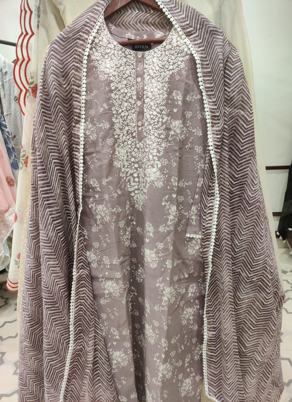 Cotton Print & Embroidery Neck - 206