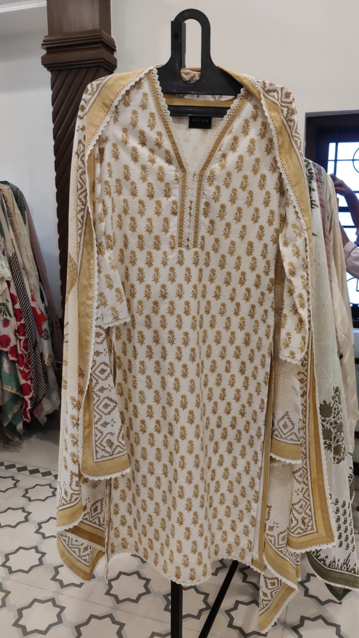 Cotton Block Mull Dup 124